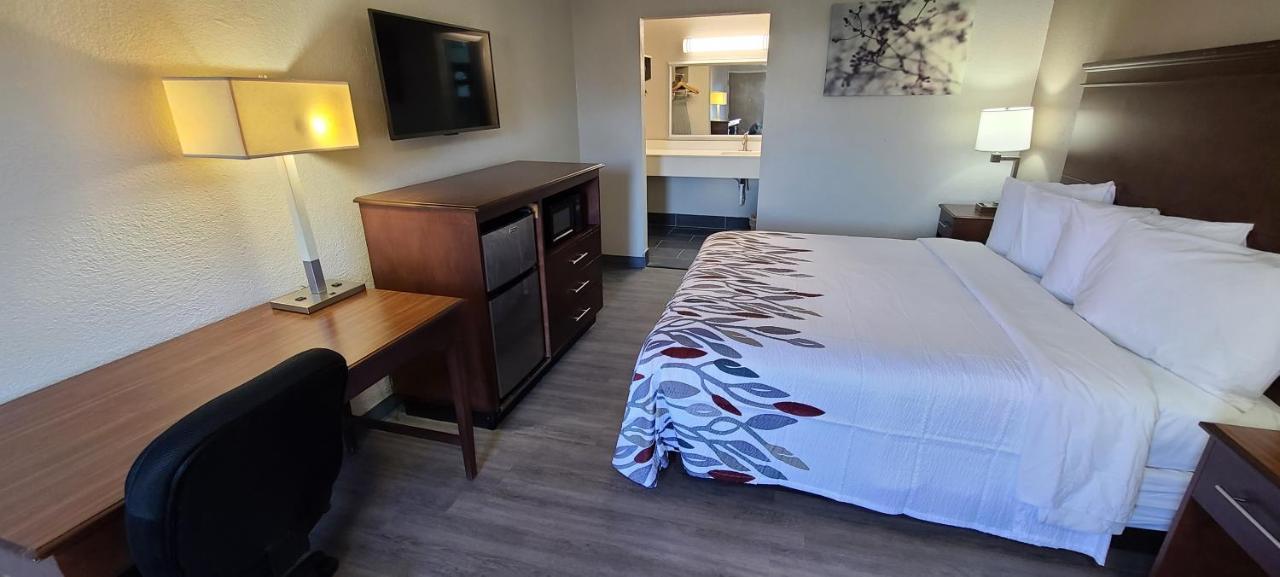 Red Roof Inn Lagrange Extérieur photo