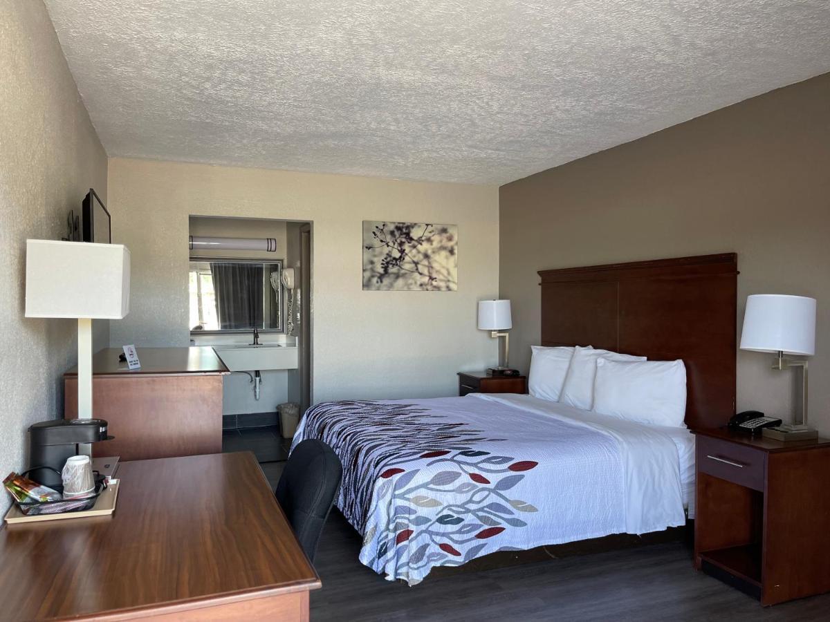 Red Roof Inn Lagrange Extérieur photo