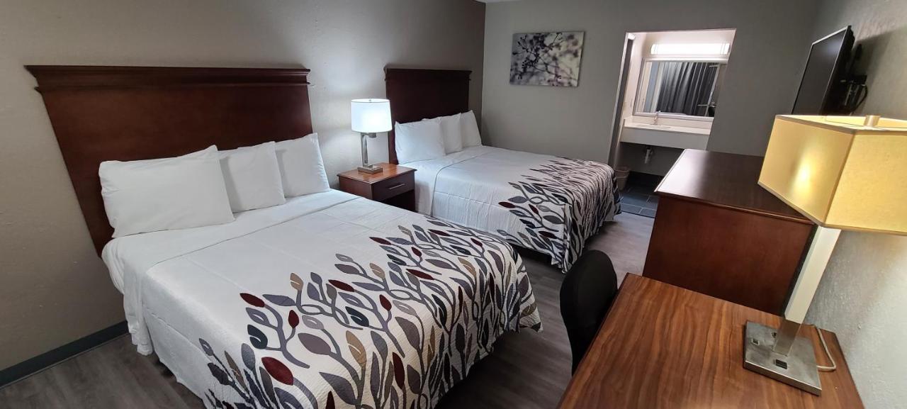 Red Roof Inn Lagrange Extérieur photo