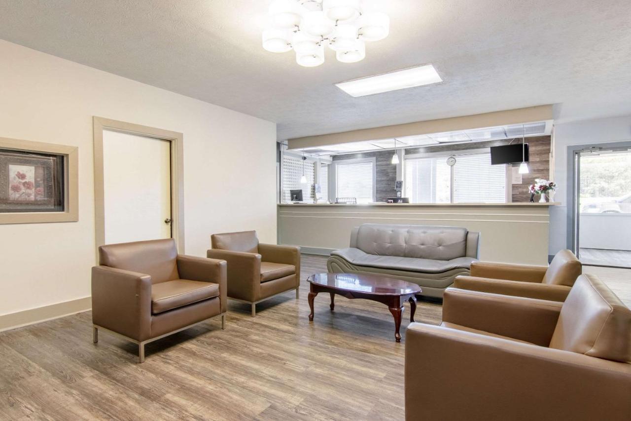 Red Roof Inn Lagrange Extérieur photo