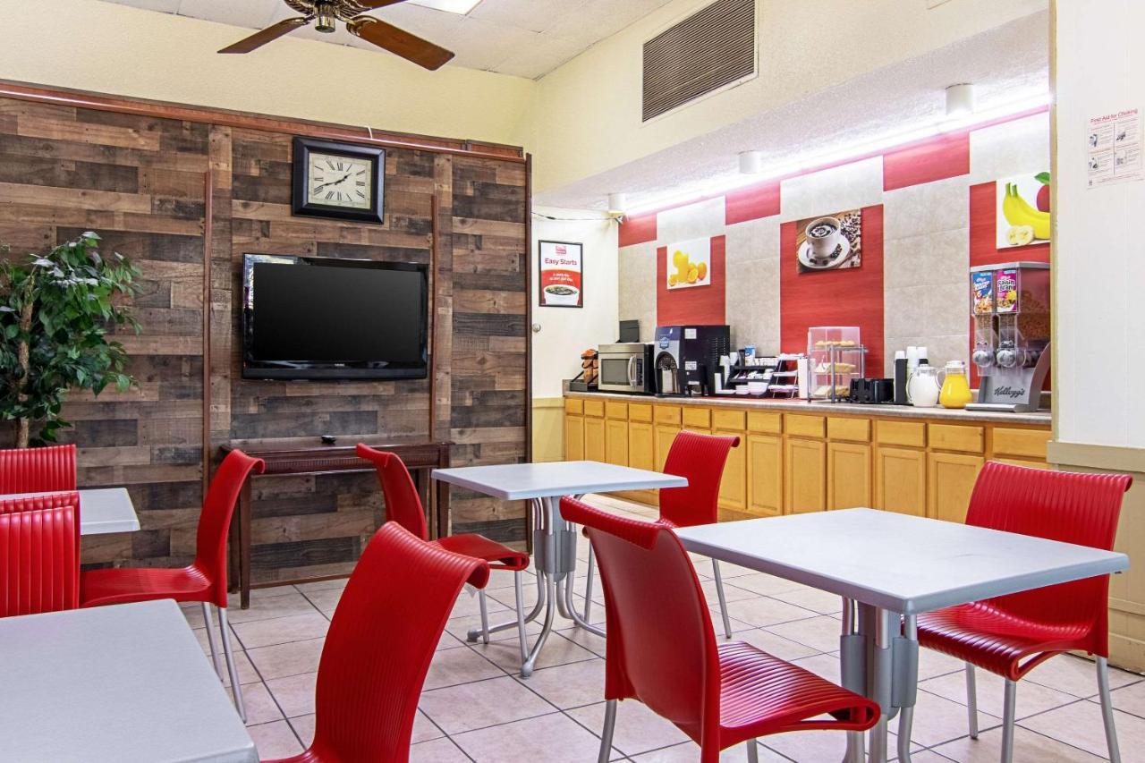 Red Roof Inn Lagrange Extérieur photo