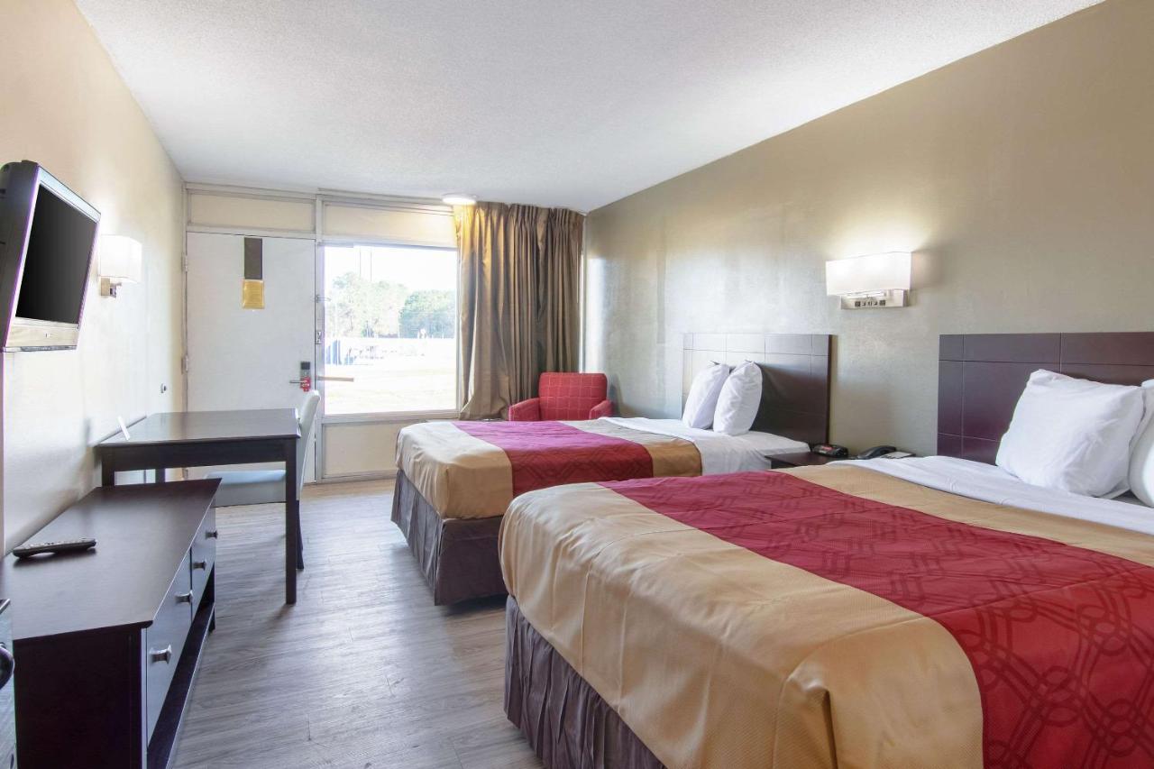 Red Roof Inn Lagrange Extérieur photo